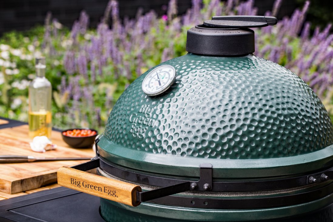 Big Green Egg szabadtéri sütögetés 