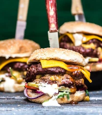 mangóval töltött hamburger