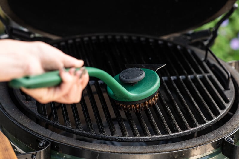 Öntöttvas kiegészítők használata Big Green Eggben – tippek, előnyök, 3 recept