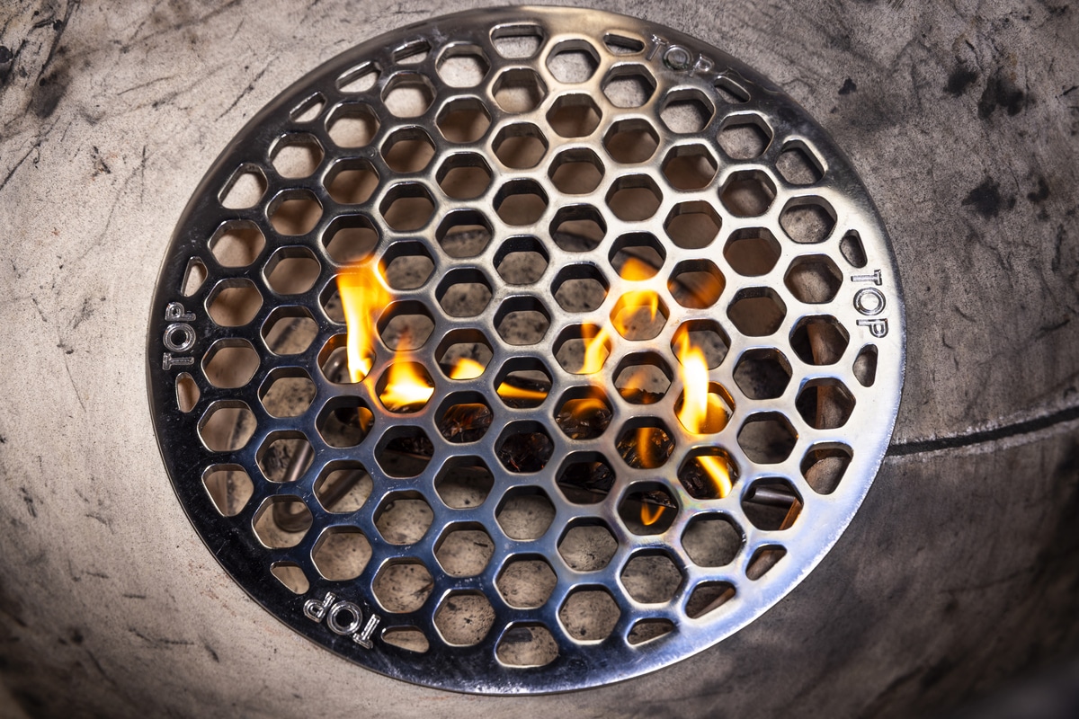 Big Green Egg – The ONYX – Large – Essential Collection