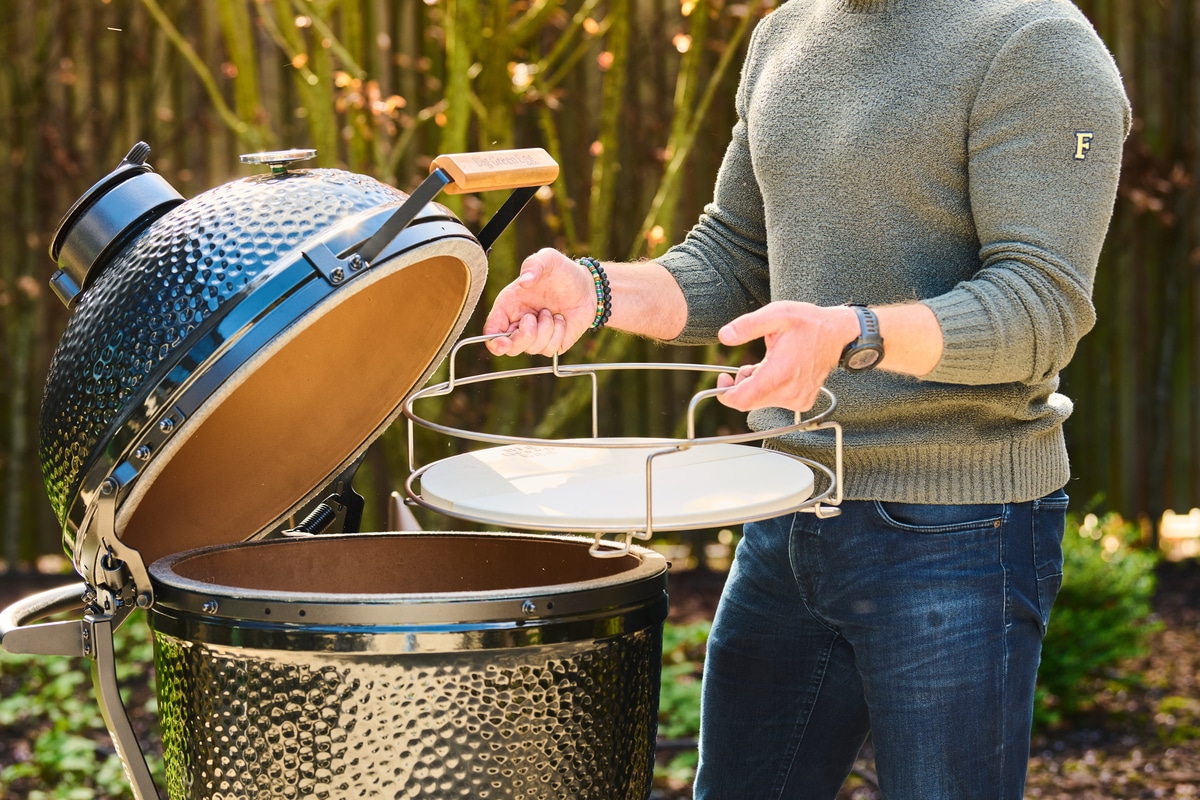Top 5 Big Green Egg kiegészítő, ami minden grillrajongó otthonában alapdarab